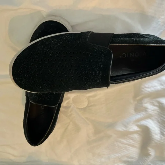 Vionic Women’s Suede Black Slip-On Shoes - Picture 2 of 7